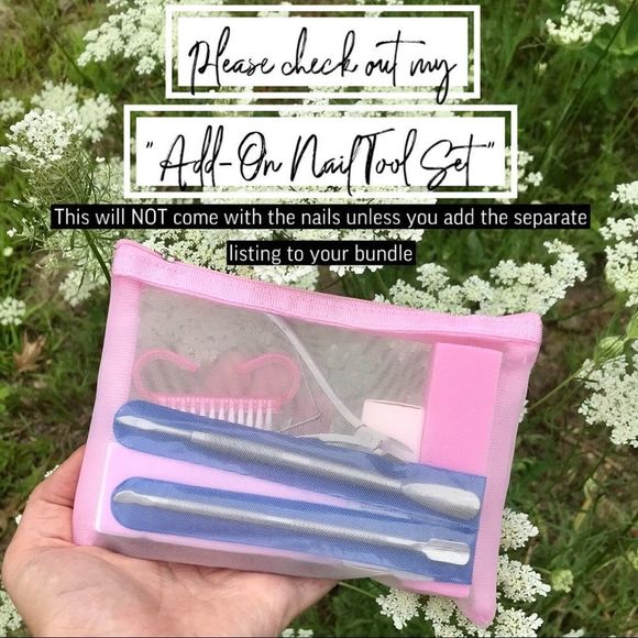 Leopard Nail Set with Rhinestones - Picture 3 of 3